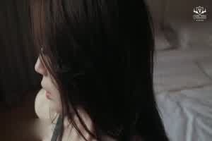 野模梦心玥揉摸双峰情趣内衣极致诱惑  背景图片