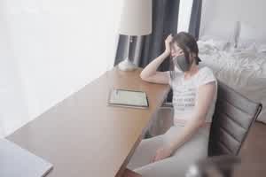 玩偶姐姐 同居的她 中篇  背景图片