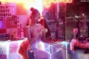 槟榔西施摸两粒可以得一个鲍  背景图片