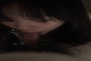 爱吃鸡巴的学妹  背景图片