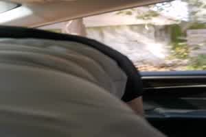 门事件 车震开窗被阿伯看到  背景图片