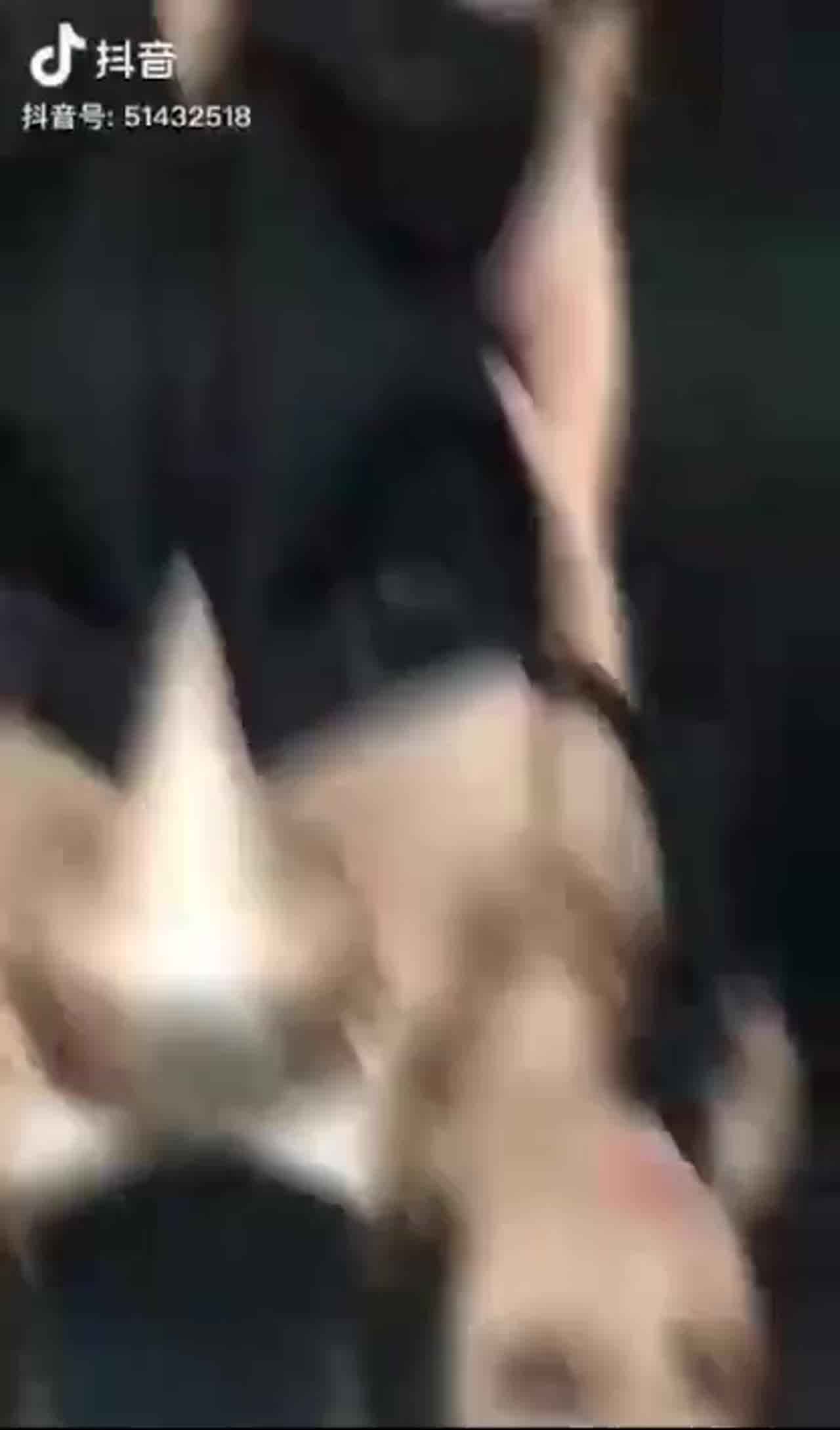  奔跑晶骡子视频遭前男友流出 的剧照10