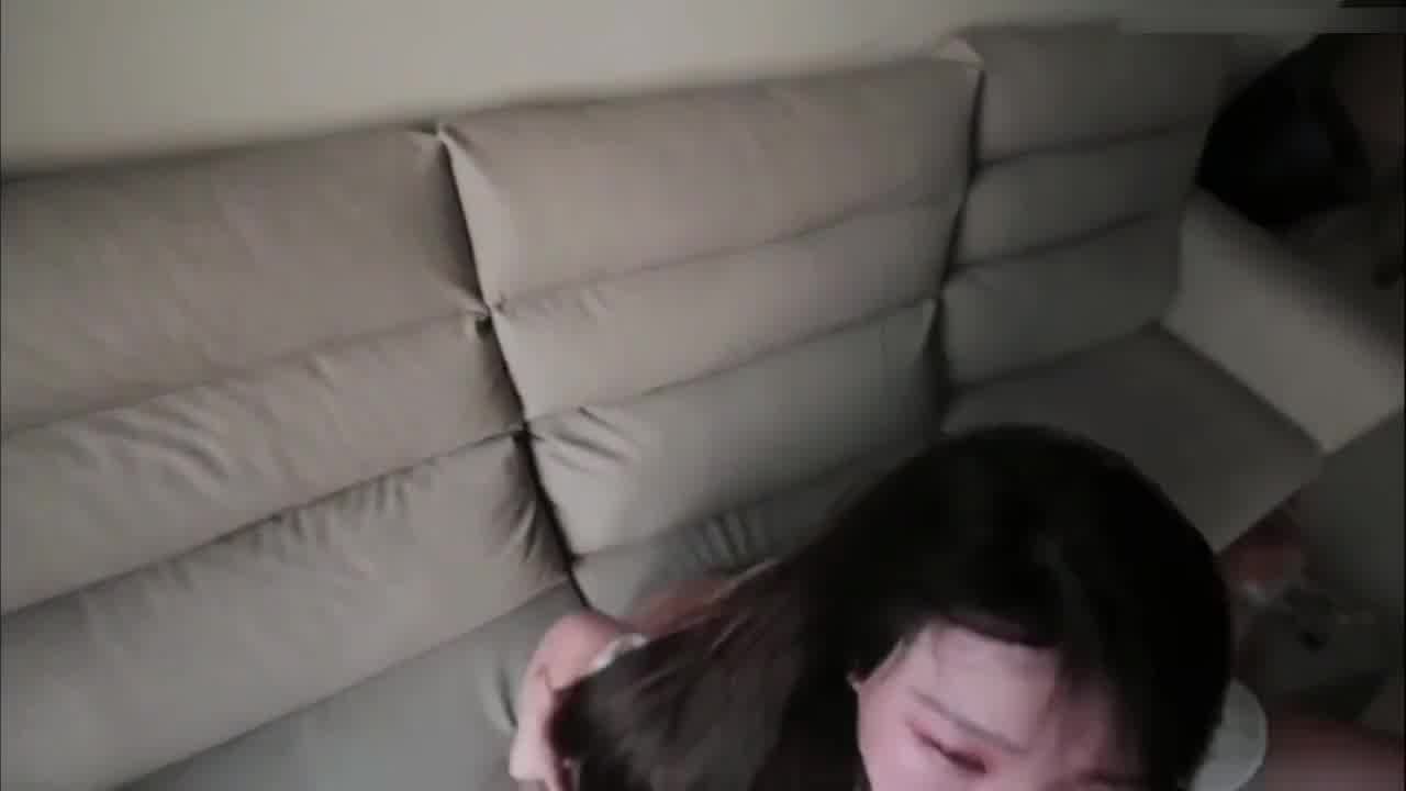  自购推特高颜值女神-ol制服家教英语老师，上课时候学生下面那么翘，只能帮他发泄完在继续教课了 的剧照6