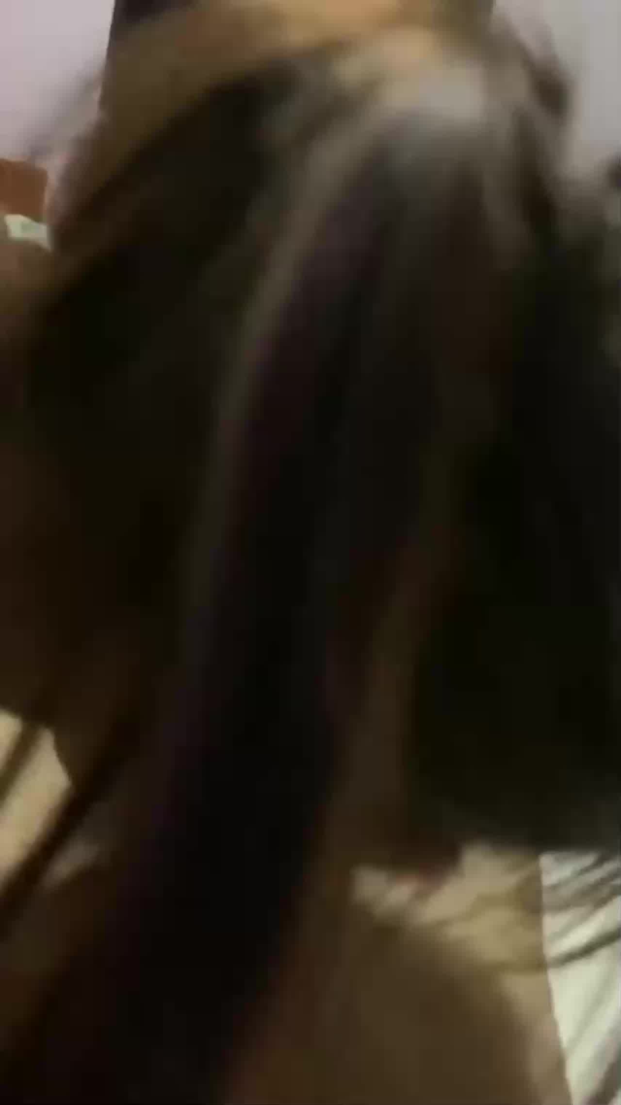  风骚淫荡女友享受口交带来的快感 的剧照1