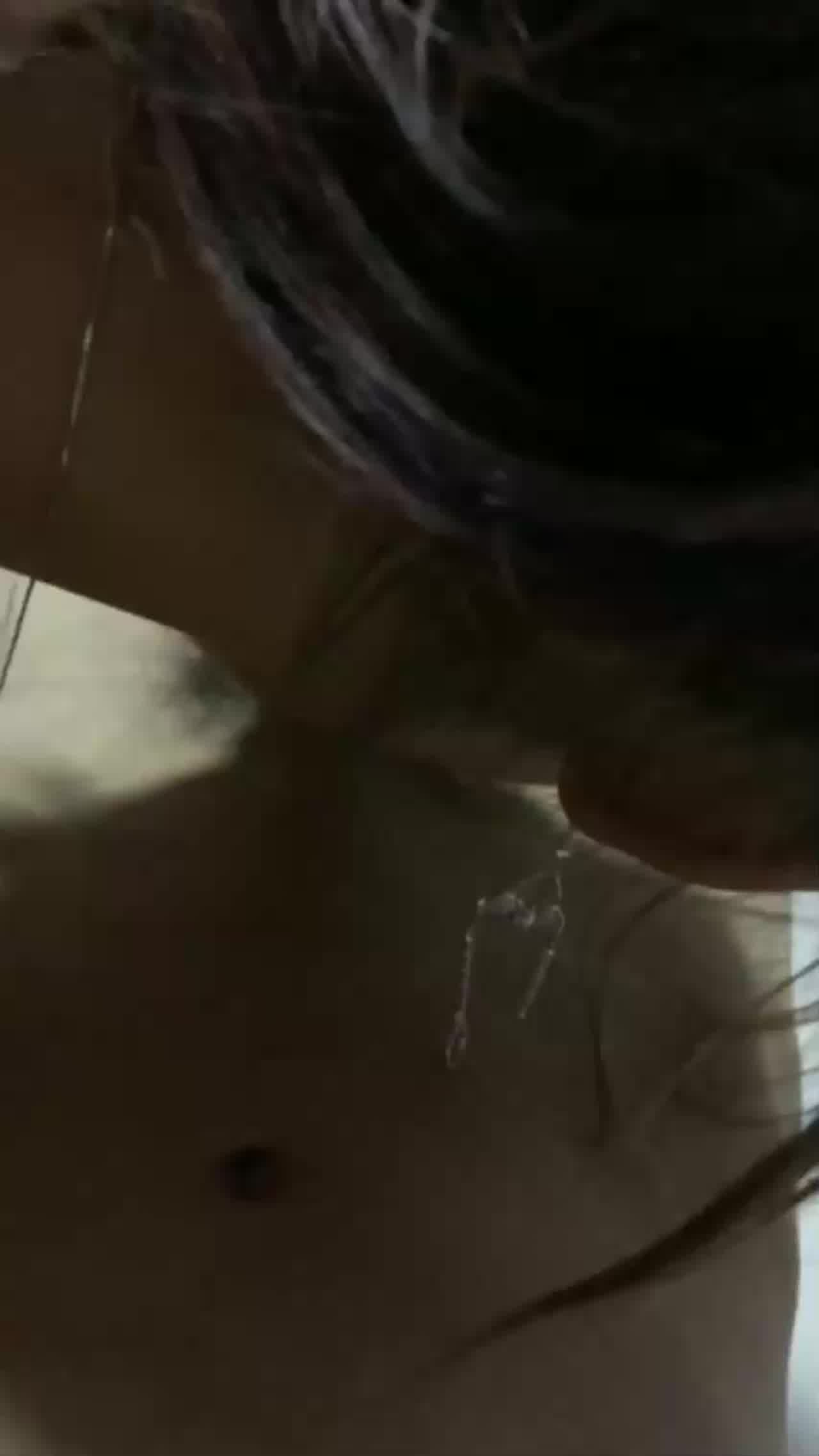  风骚淫荡女友享受口交带来的快感 的剧照9