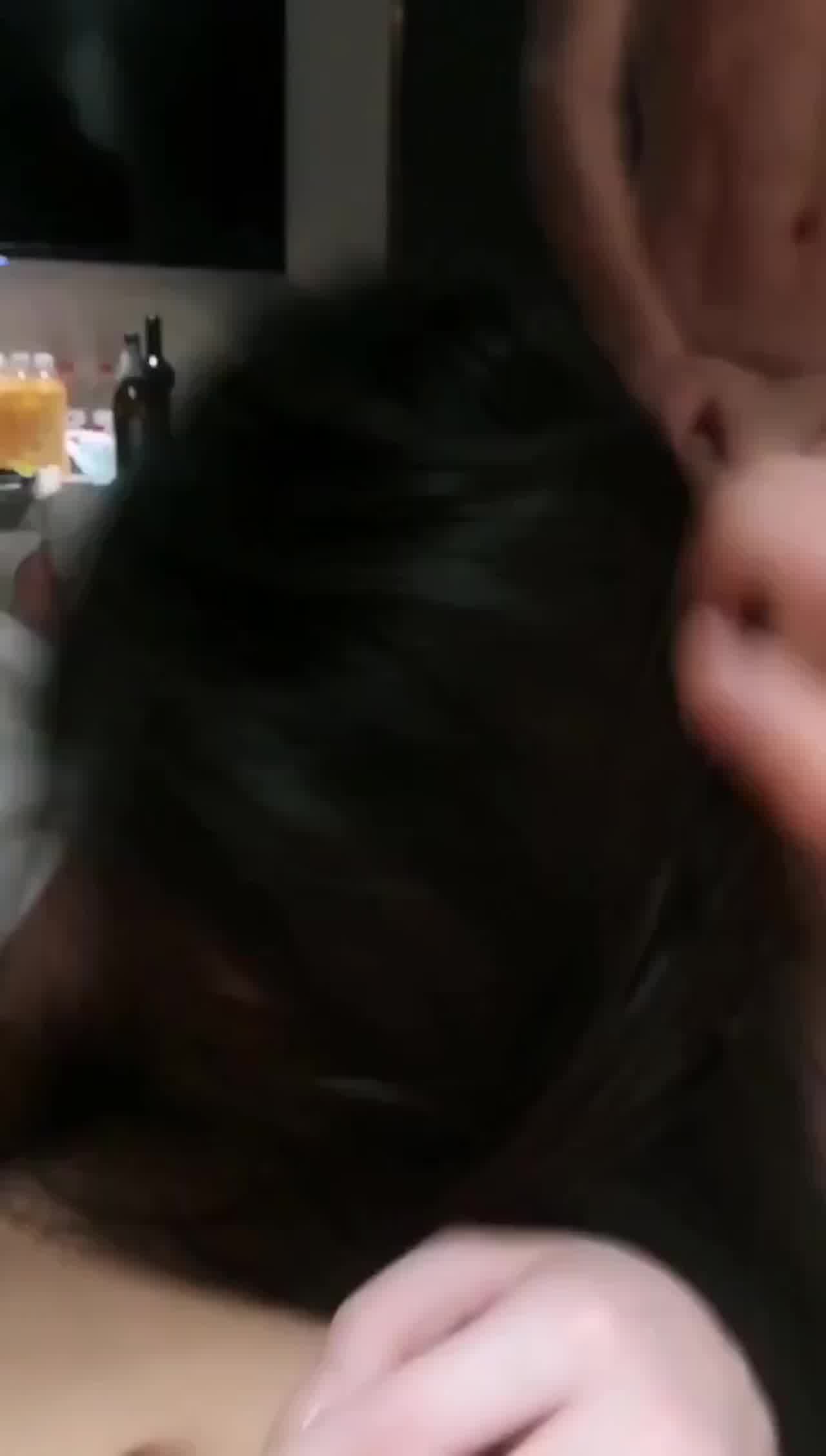  宾馆与朋友一起3p女友 的剧照5