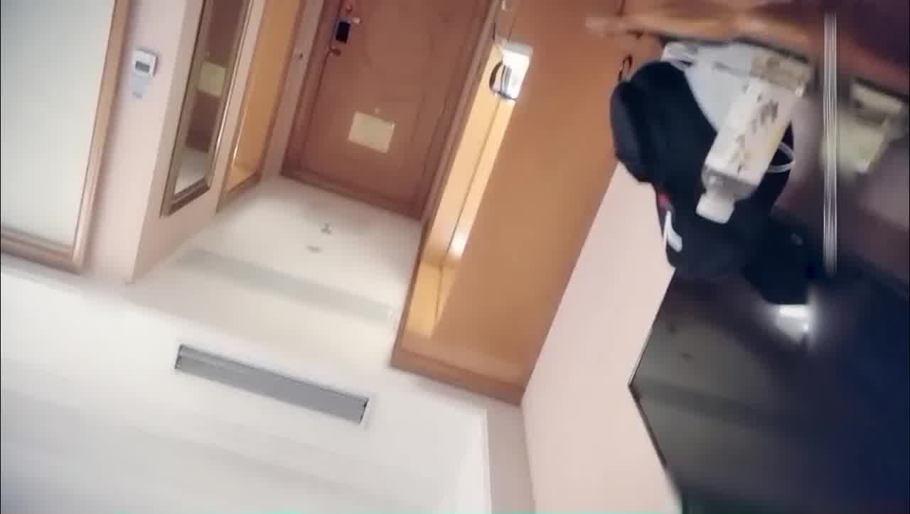  约个黑长直御姐，淫叫声意外跟小猫一样呜嘤声小小又不断 的剧照1