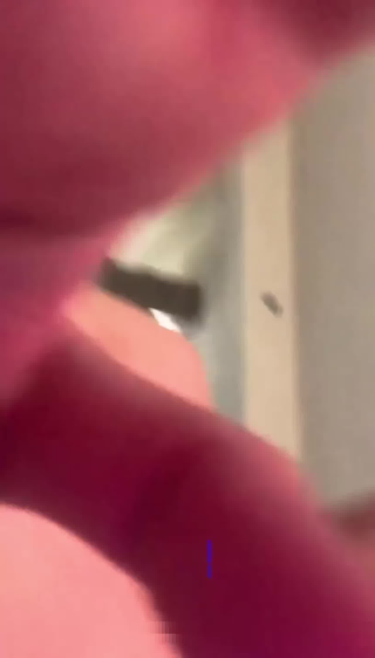  极品校花约炮自拍不慎流出,性感美翘臀干的浪叫后入 的剧照1