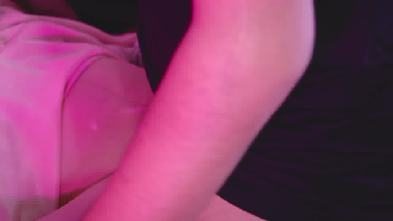  揉拧日本口罩妹echiechiny 一盒用完还不够 的剧照9