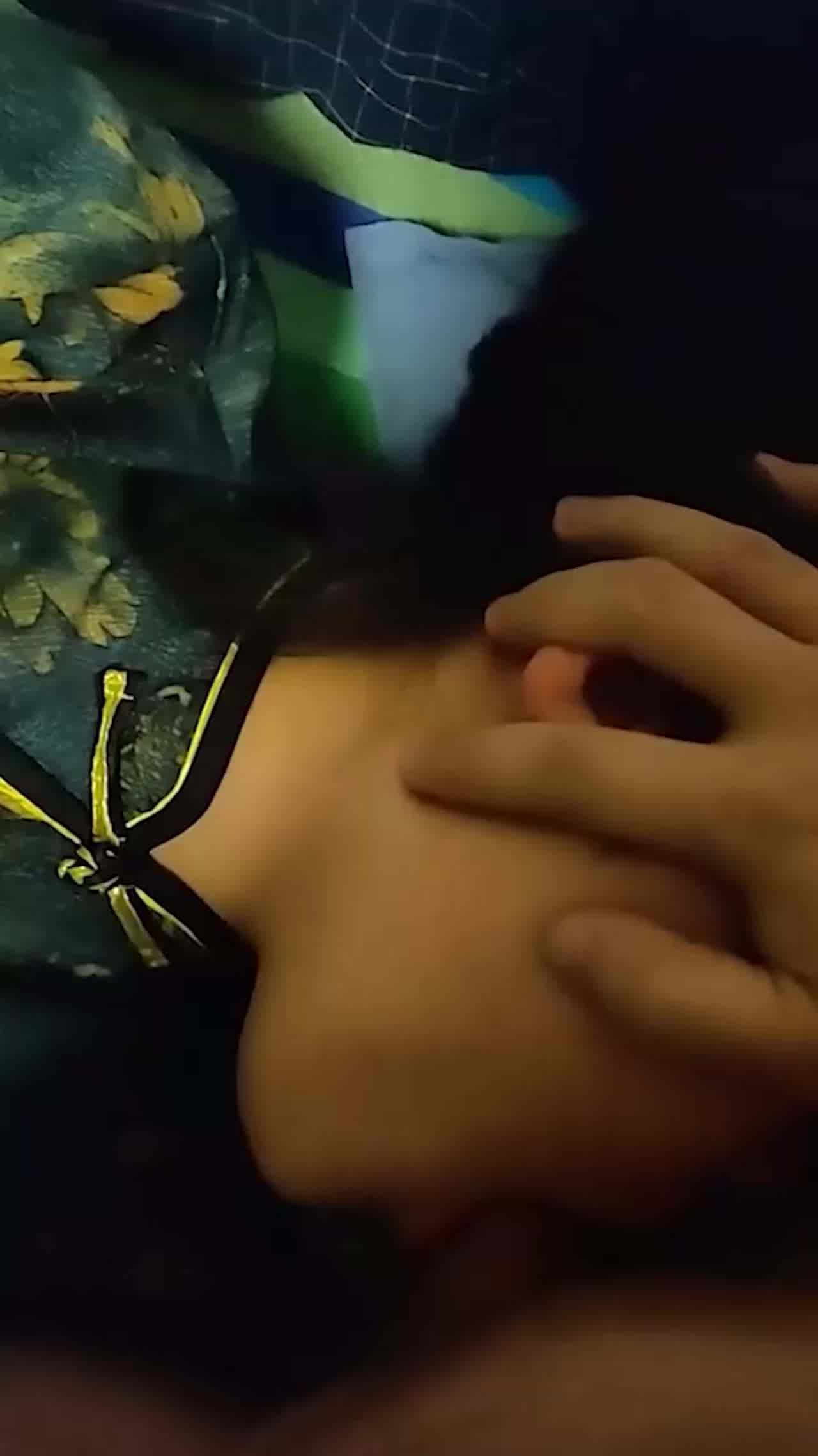  旗袍粉逼小阿姨，拜倒在小伙梆硬鸡巴下 的剧照10