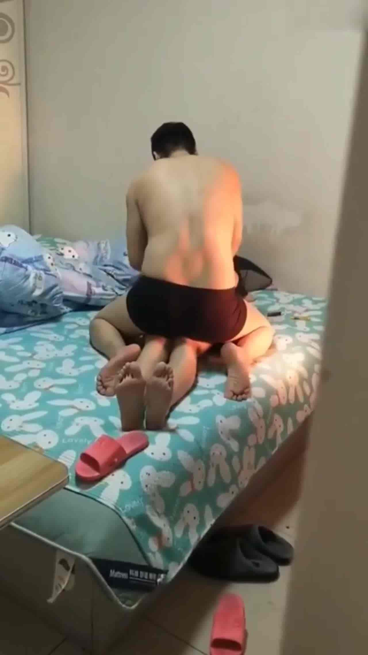  【强奸】漂亮良家少妇过来找我玩 的剧照2