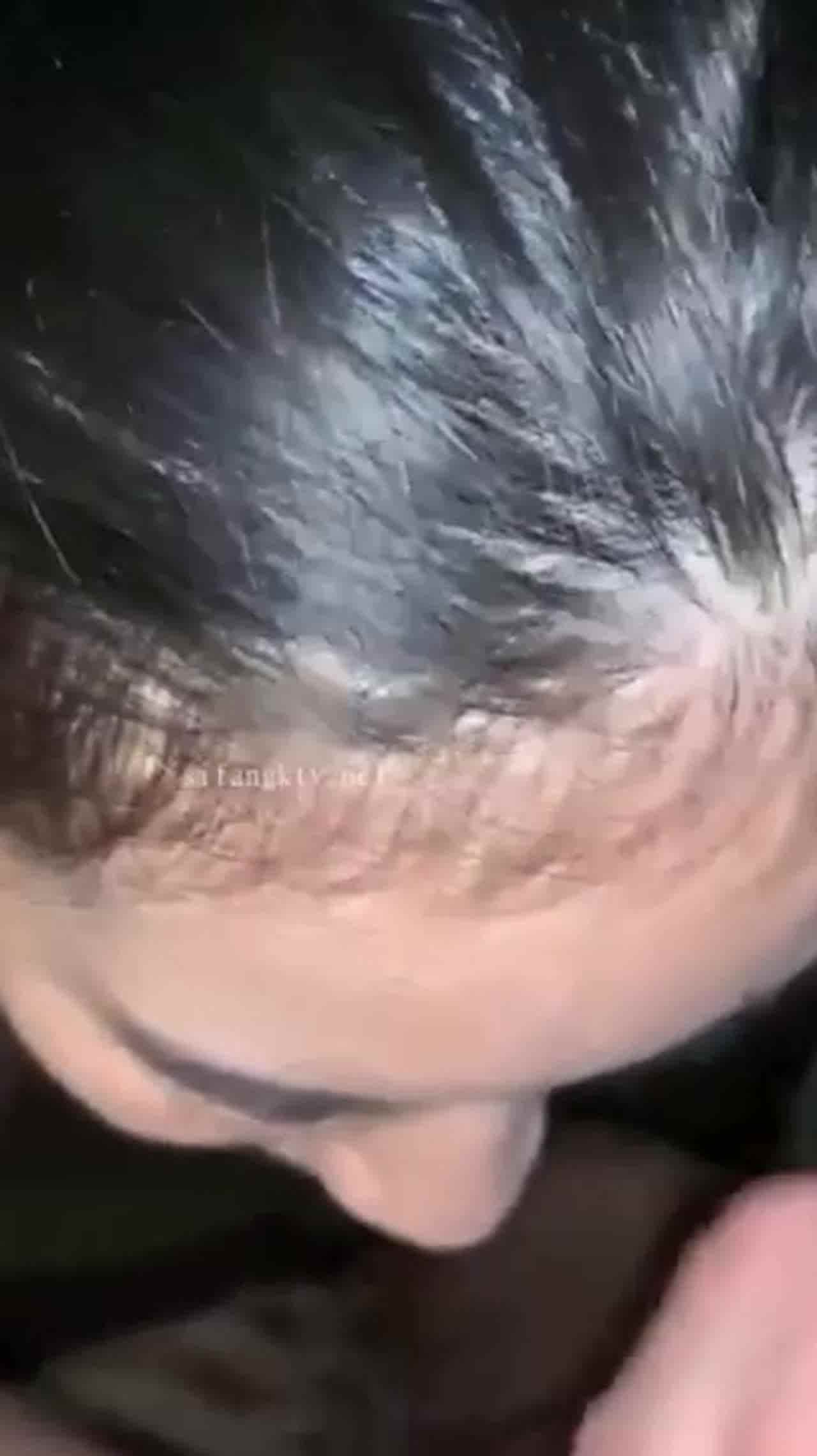  性感校花 让我的杰尼龟要爆炸了 楼梯间就地操起来 的剧照4