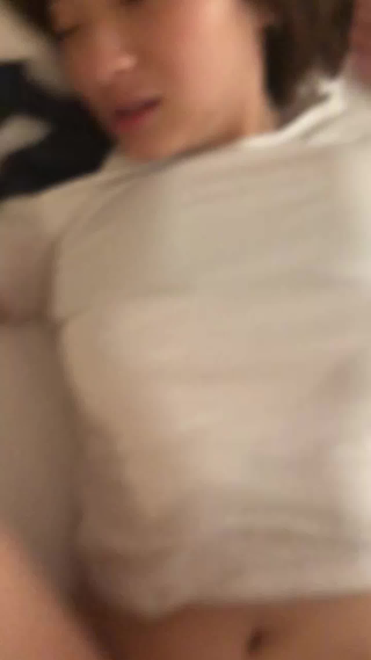  医美助理和男友啪啪，各种姿势爆操，露四点 的剧照3