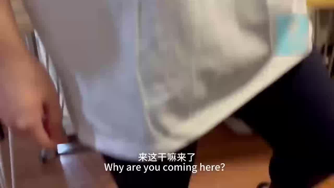  渣男调教前女友淫荡对白不堪入目 的剧照1