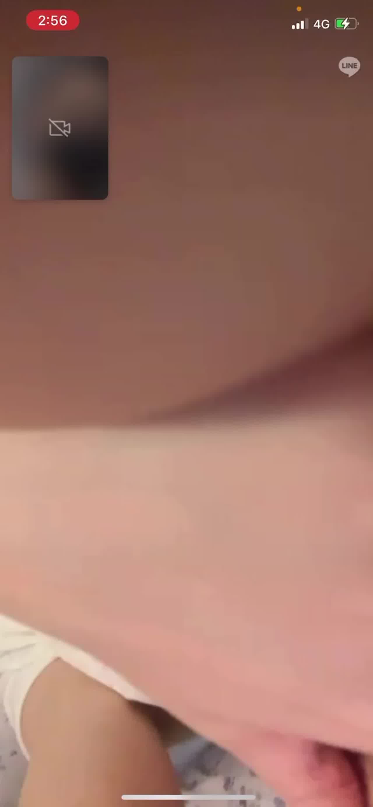  正妹网恋被渣男骗视频裸聊录屏 的剧照1