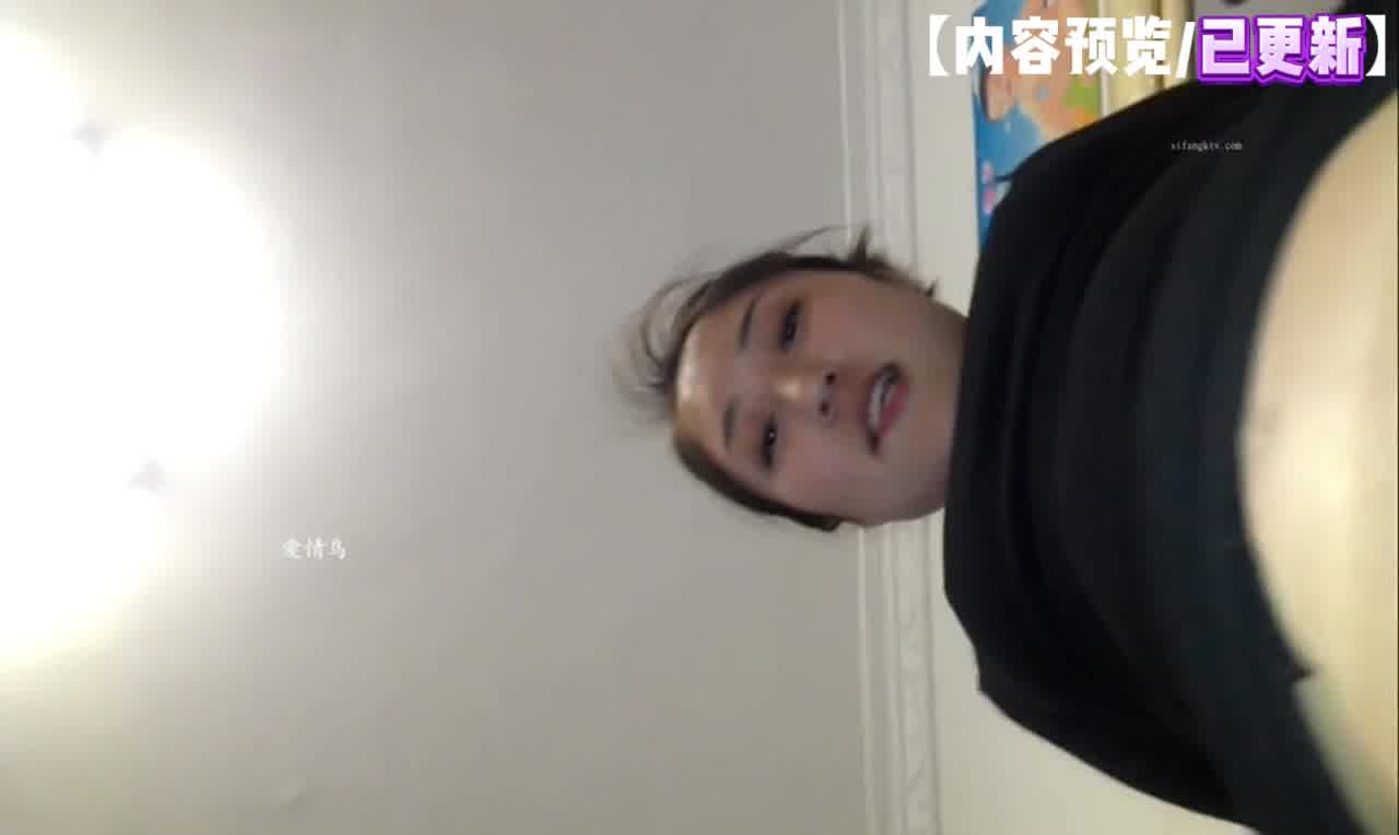  【瑜伽少妇偷情】掰开屁股直接骚逼坐脸，近距离观看舌头抽插骚穴‘快来插我，就这样我要来高潮了’ 的剧照6