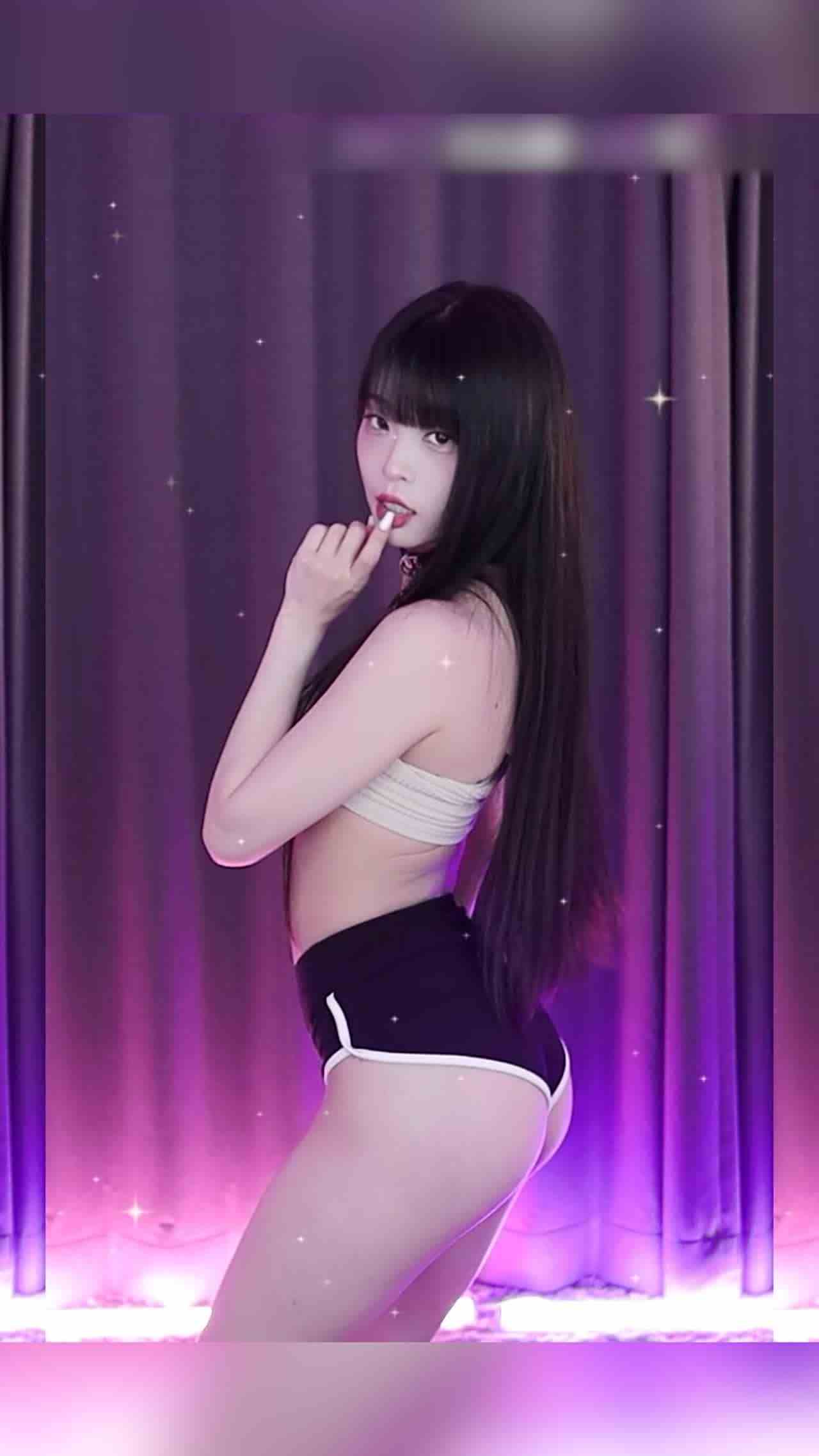  劲舞诱惑 身材火辣 多套服装 的剧照7