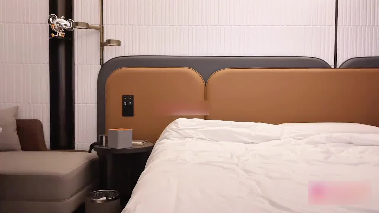  【第一次见这么漂亮的胸！你快点射啊！你太大了我真受不了】好漂亮的奶子！各种姿势被操的一直抖个不停 的剧照6