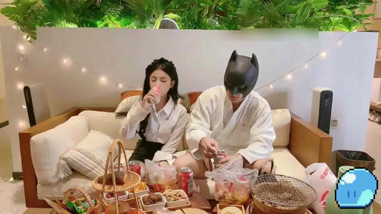  欲梦真实剧情改编-男友沉迷打游戏，女友无聊勾引朋友，爱打游戏的男朋友一定要注意了 的剧照9