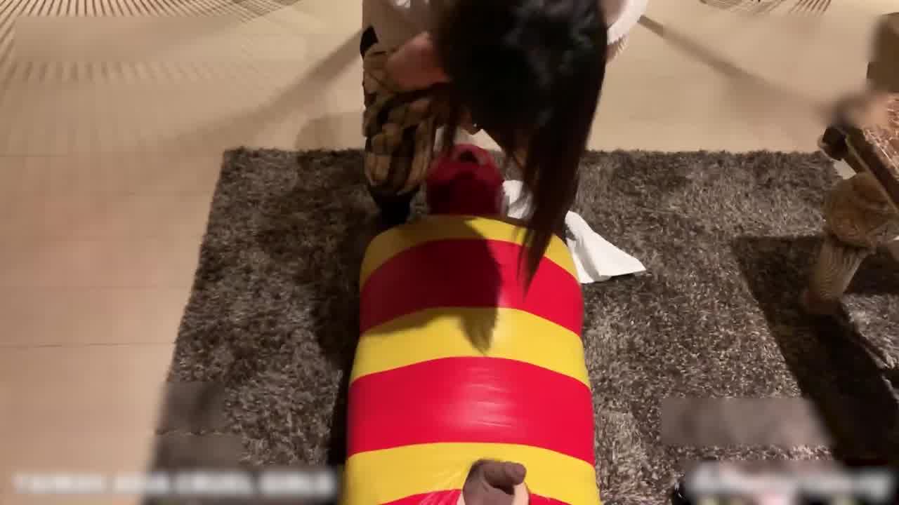  尼玛这是个巨型三角锥吧 的剧照6