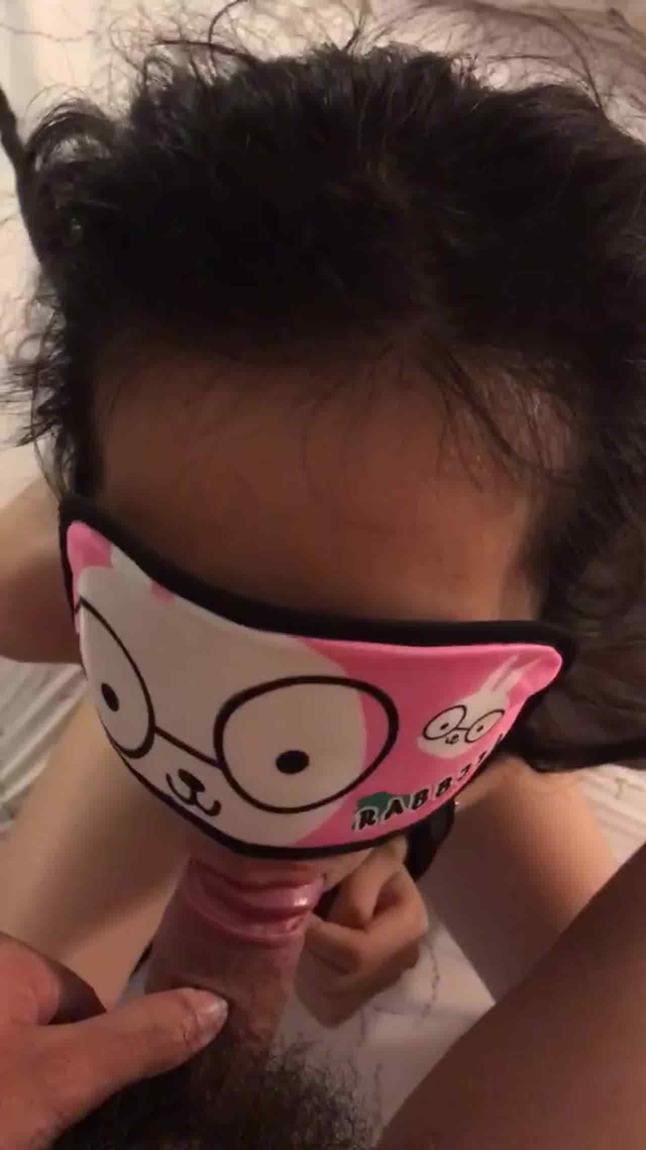  巨乳少妇女儿第一次给我口 的剧照10