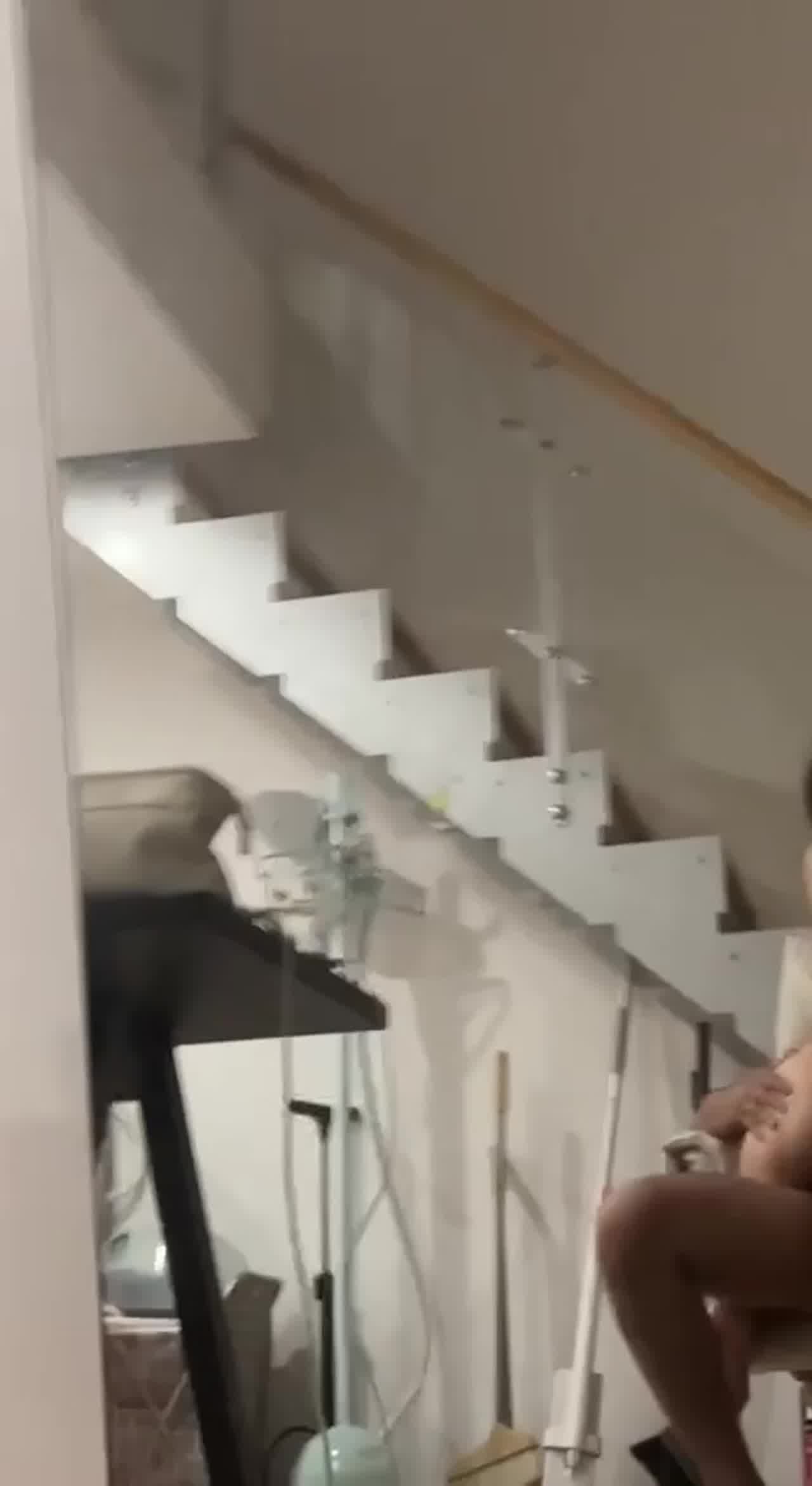  对镜做爱女上 的剧照7